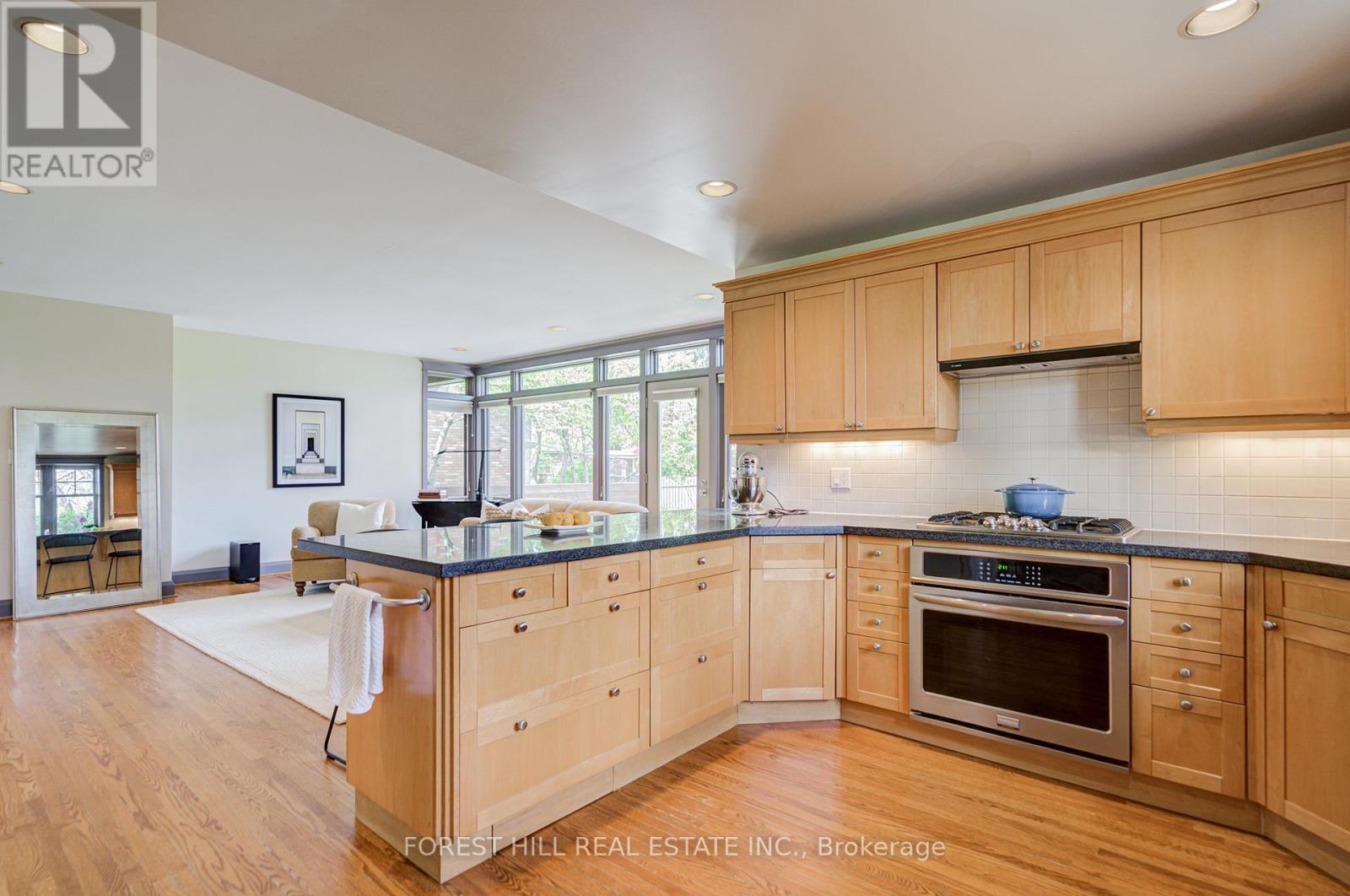1381 Lorne Park Road, Mississauga, Ontario  L5H 3B2 - Photo 10 - W13146334