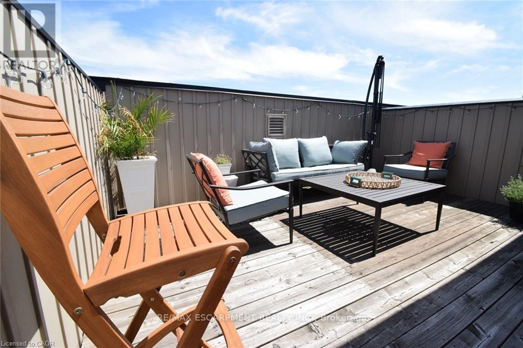 2458 Scholars Common, Burlington, Ontario  L7P 2W2 - Photo 42 - W13030668