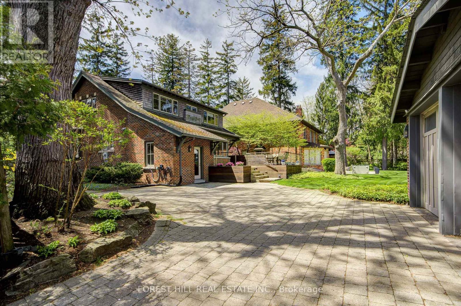 1381 Lorne Park Road, Mississauga, Ontario  L5H 3B2 - Photo 39 - W13146334