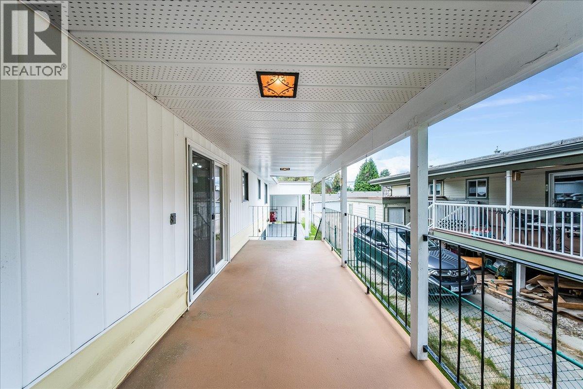 665 6 Street, Montrose, British Columbia  V0G 1P0 - Photo 17 - 10386909