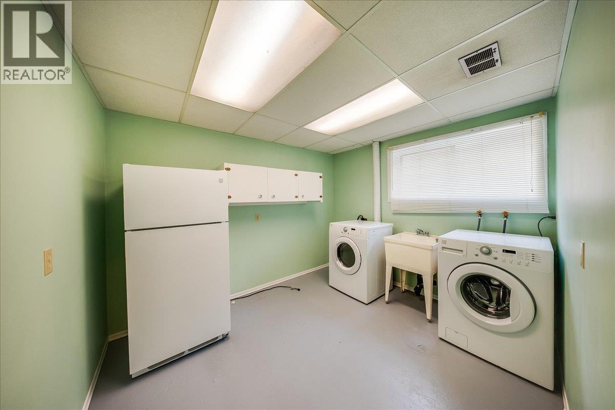 665 6 Street, Montrose, British Columbia  V0G 1P0 - Photo 46 - 10386909