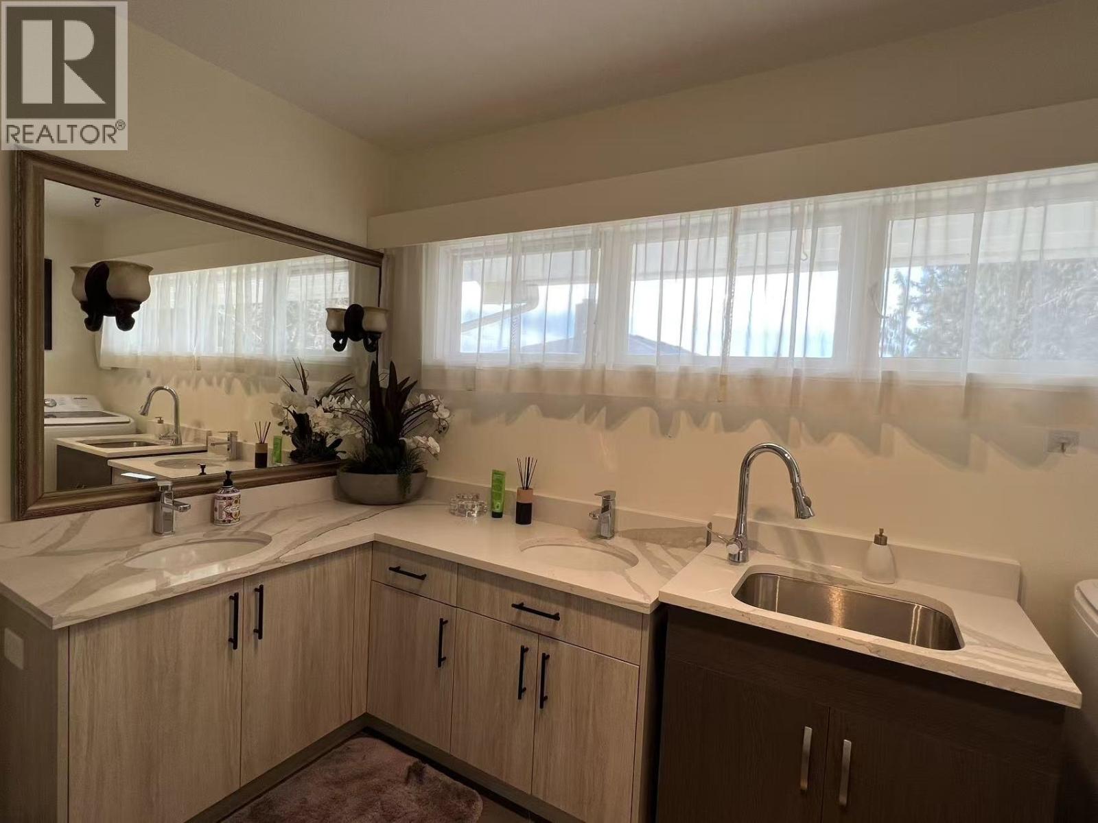 7441 Mckay Avenue, Burnaby, British Columbia  V5J 3S9 - Photo 12 - R3125249