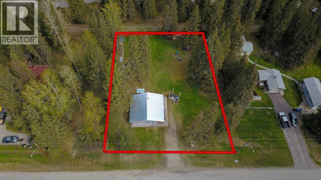 968 1 Avenue NE, Sundre, Alberta  T0M 1X0 - Photo 3 - A2312697