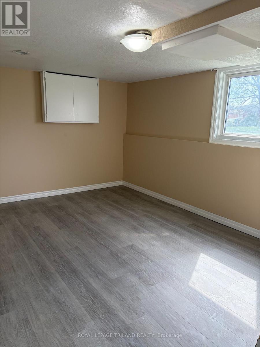 1548 Dale Street, London East, Ontario  N5V 1X9 - Photo 11 - X13146802
