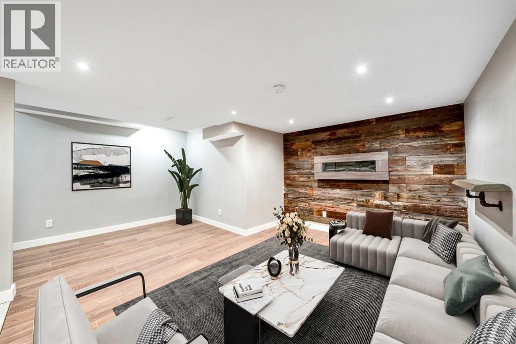 100 Woodfield Green Sw, Calgary, Alberta  T2W 3T9 - Photo 26 - A2296479