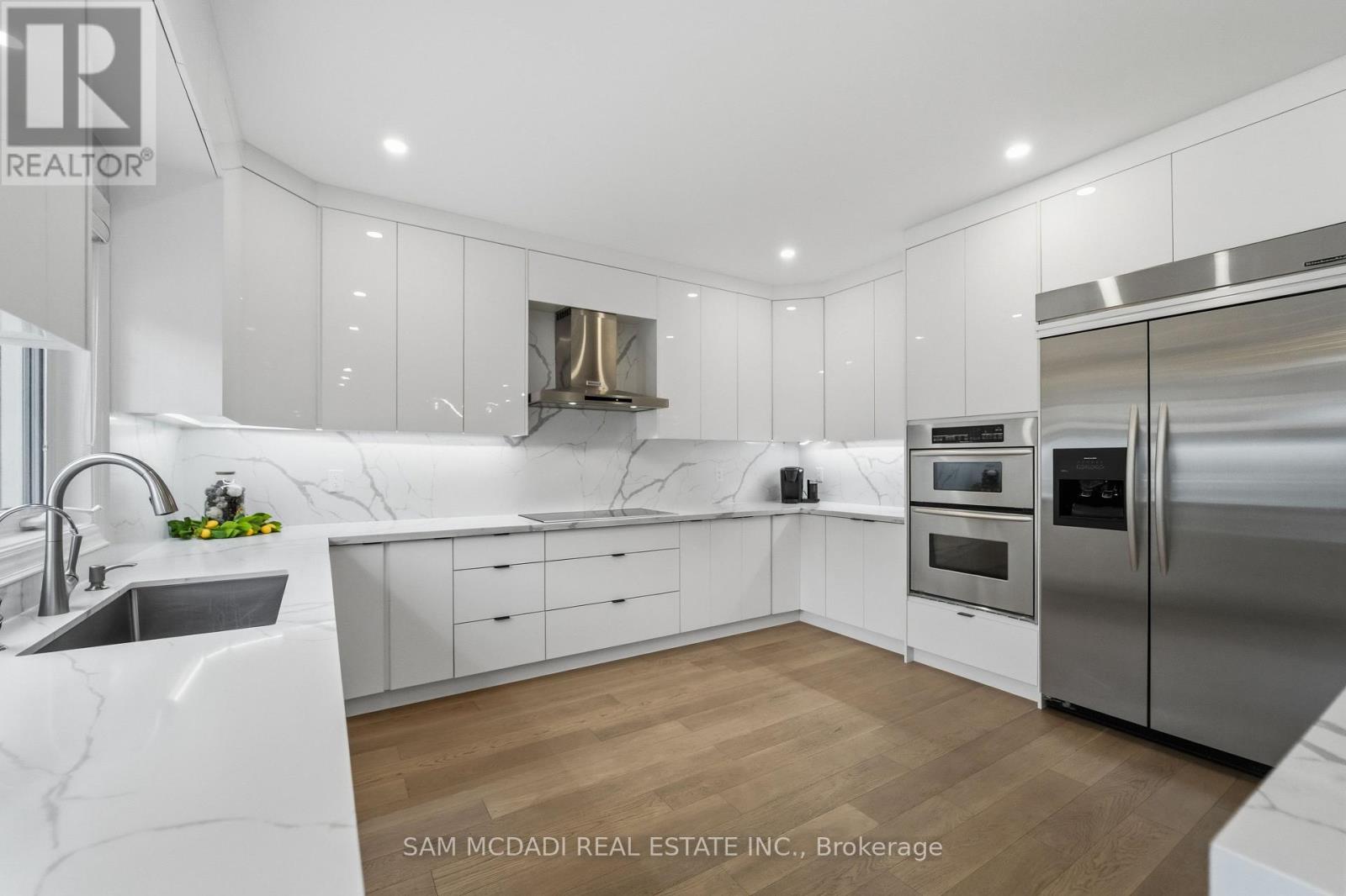 3259 Alpaca Avenue, Mississauga, Ontario  L5M 7V4 - Photo 9 - W13146756