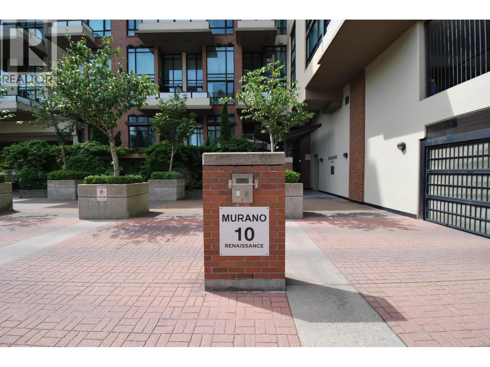 404 10 RENAISSANCE SQUARE, New Westminster, British Columbia