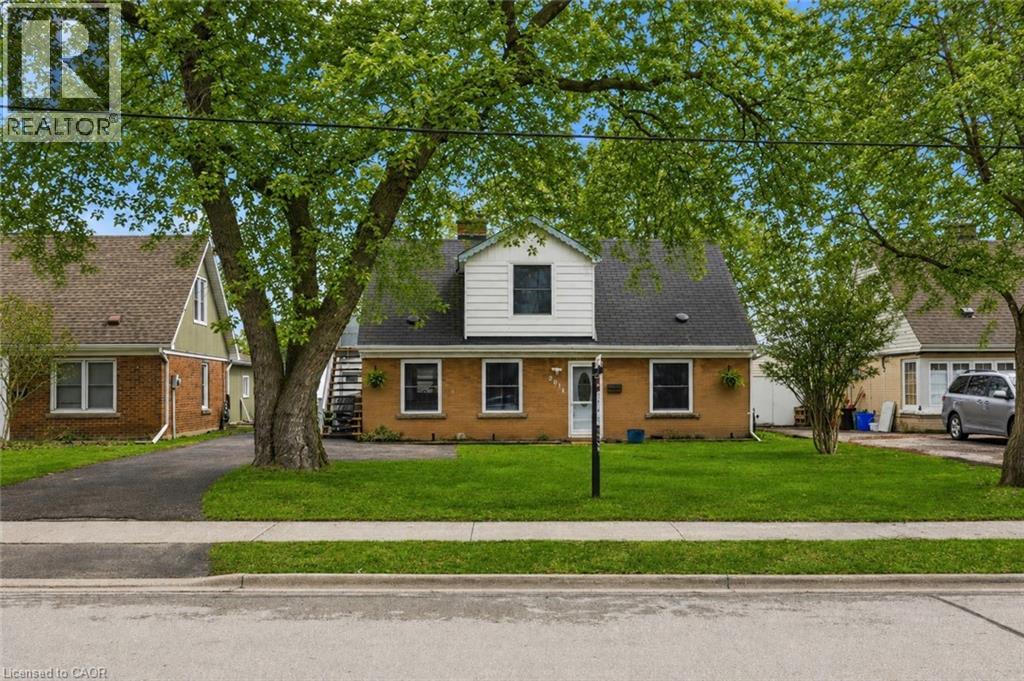 2074 CHURCHILL Avenue, Burlington, Ontario