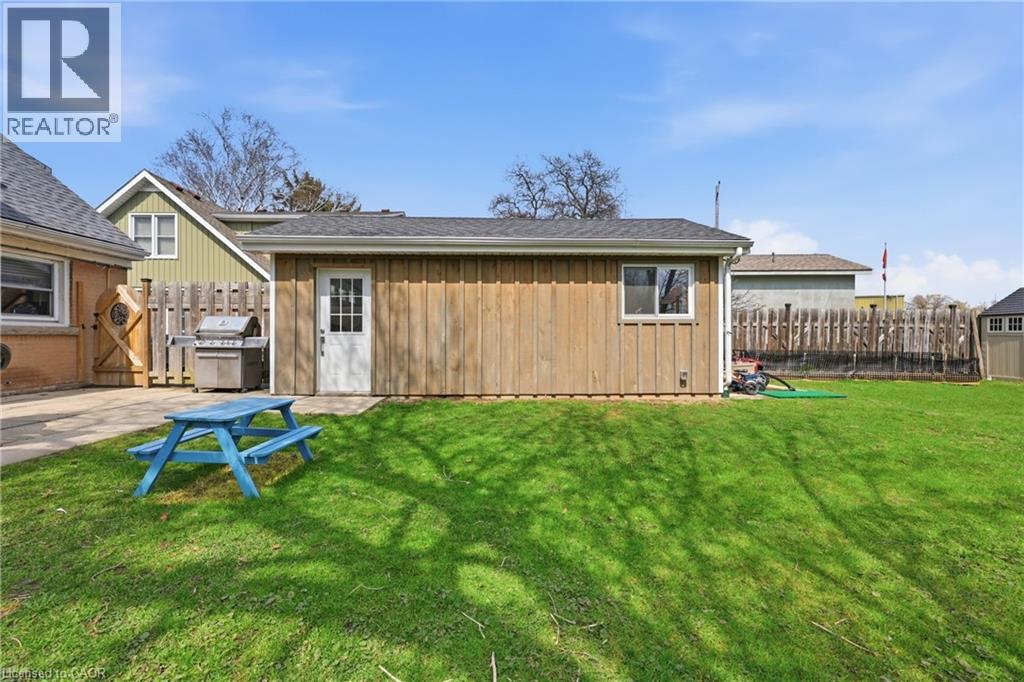 2074 Churchill Avenue, Burlington, Ontario  L7R 3T7 - Photo 41 - 40820436