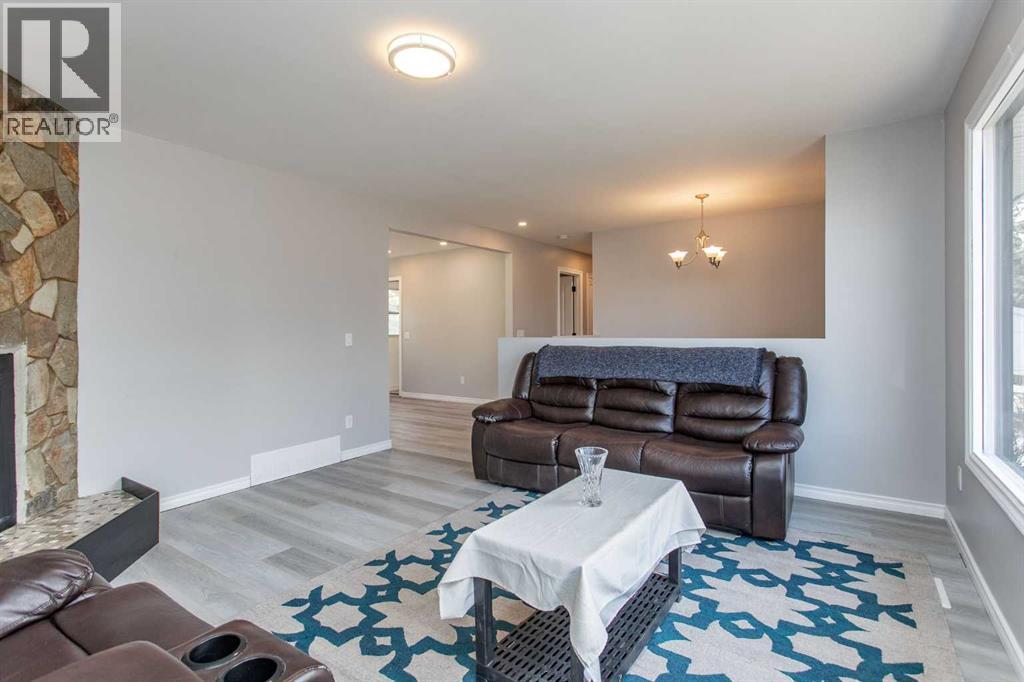 103 Westview Drive, Sylvan Lake, Alberta  T4S 1H7 - Photo 10 - A2306182
