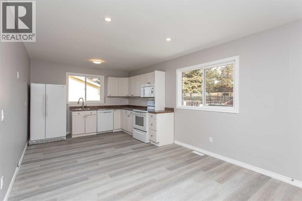 103 Westview Drive, Sylvan Lake, Alberta  T4S 1H7 - Photo 11 - A2306182