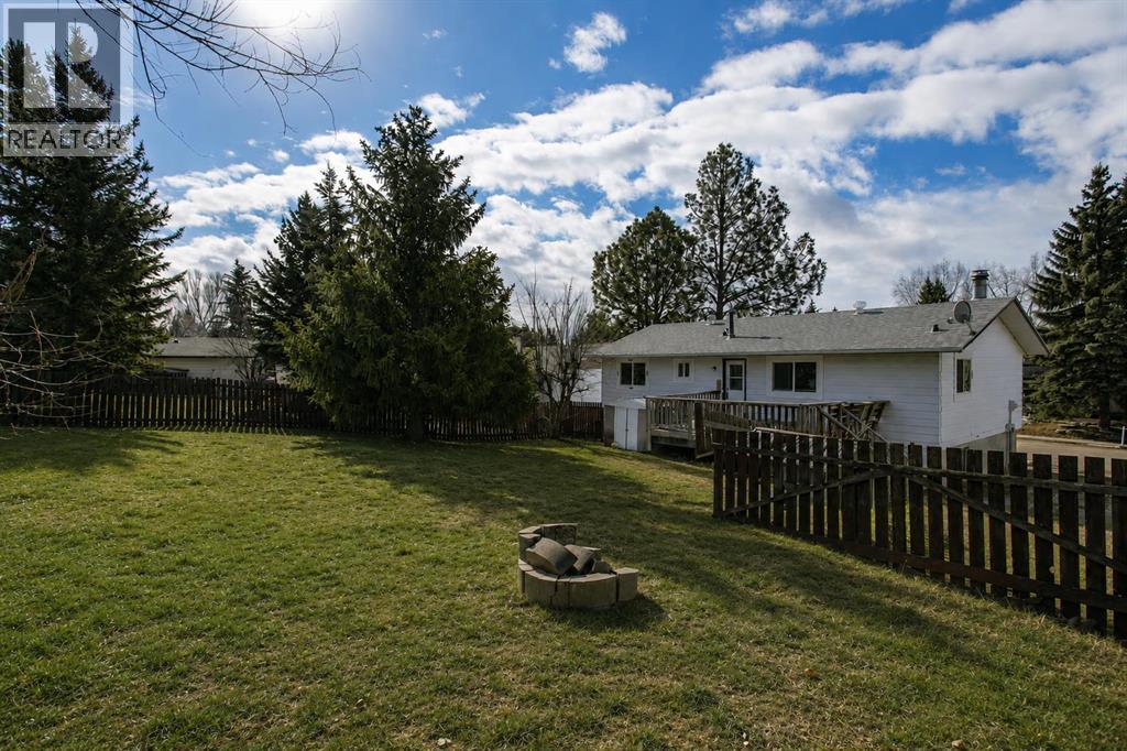 103 Westview Drive, Sylvan Lake, Alberta  T4S 1H7 - Photo 3 - A2306182