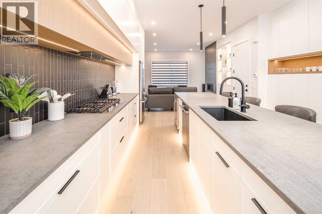 912 15 Avenue NE, Calgary, Alberta  T2E 1J1 - Photo 10 - A2297508