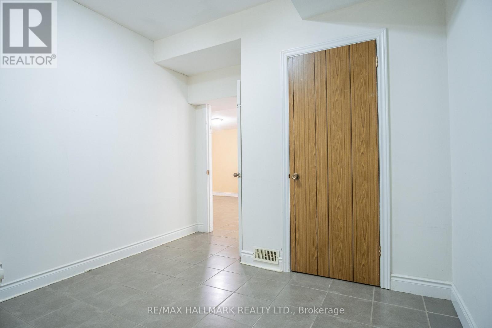 Basement - 399 Lawrence Avenue W, Toronto, Ontario M5M 1C1 - Photo 13 - C13125038