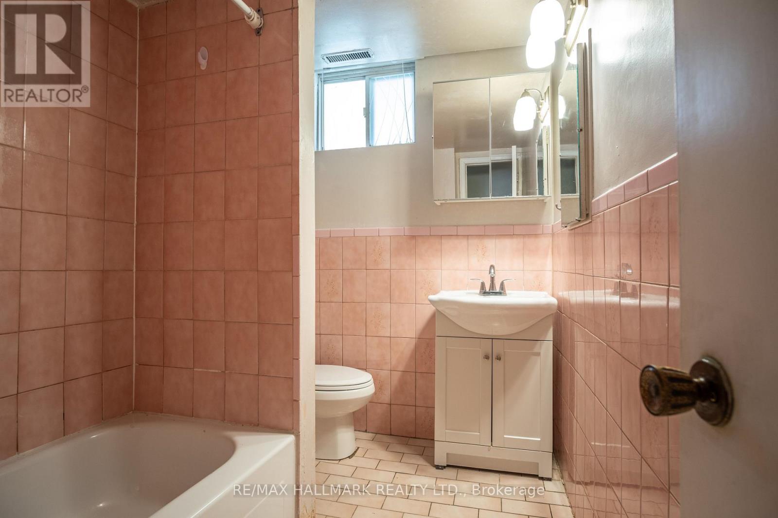 Basement - 399 Lawrence Avenue W, Toronto, Ontario M5M 1C1 - Photo 18 - C13125038