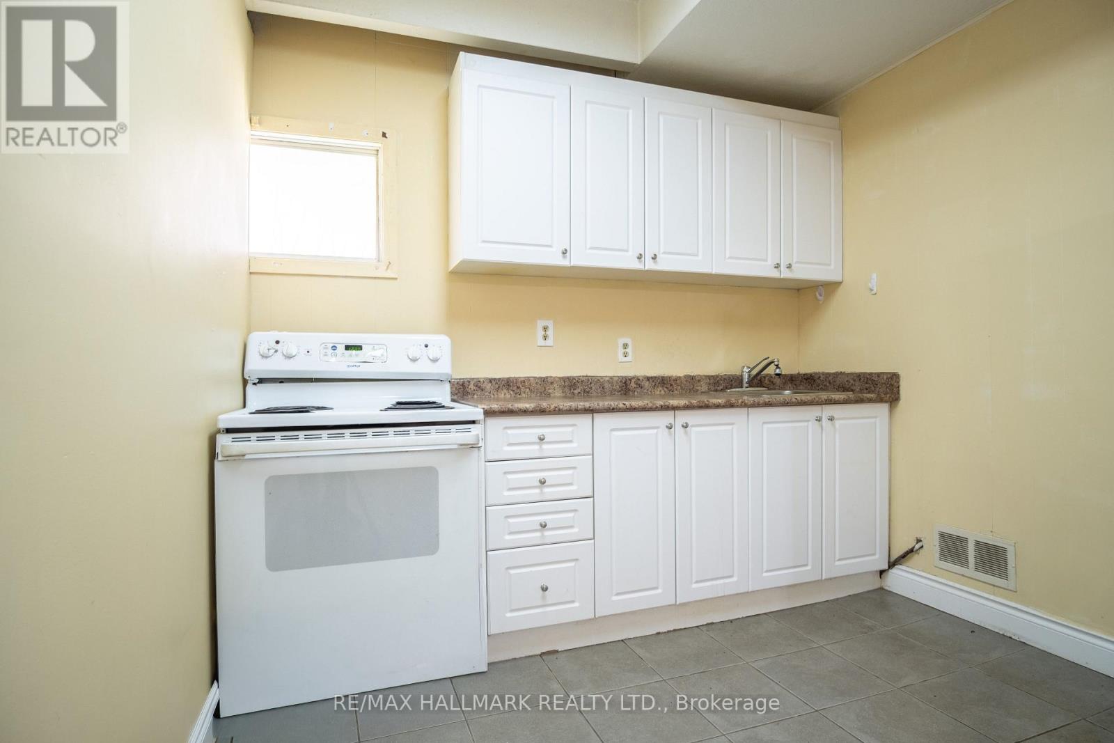 Basement - 399 Lawrence Avenue W, Toronto, Ontario M5M 1C1 - Photo 15 - C13125038