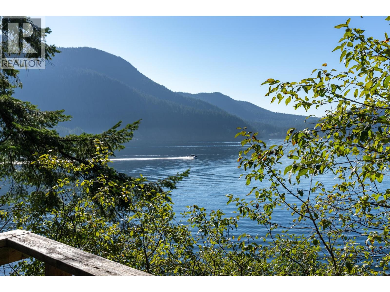 316 Sasamat Lane, North Vancouver, British Columbia  V7G 2S4 - Photo 6 - R3125274