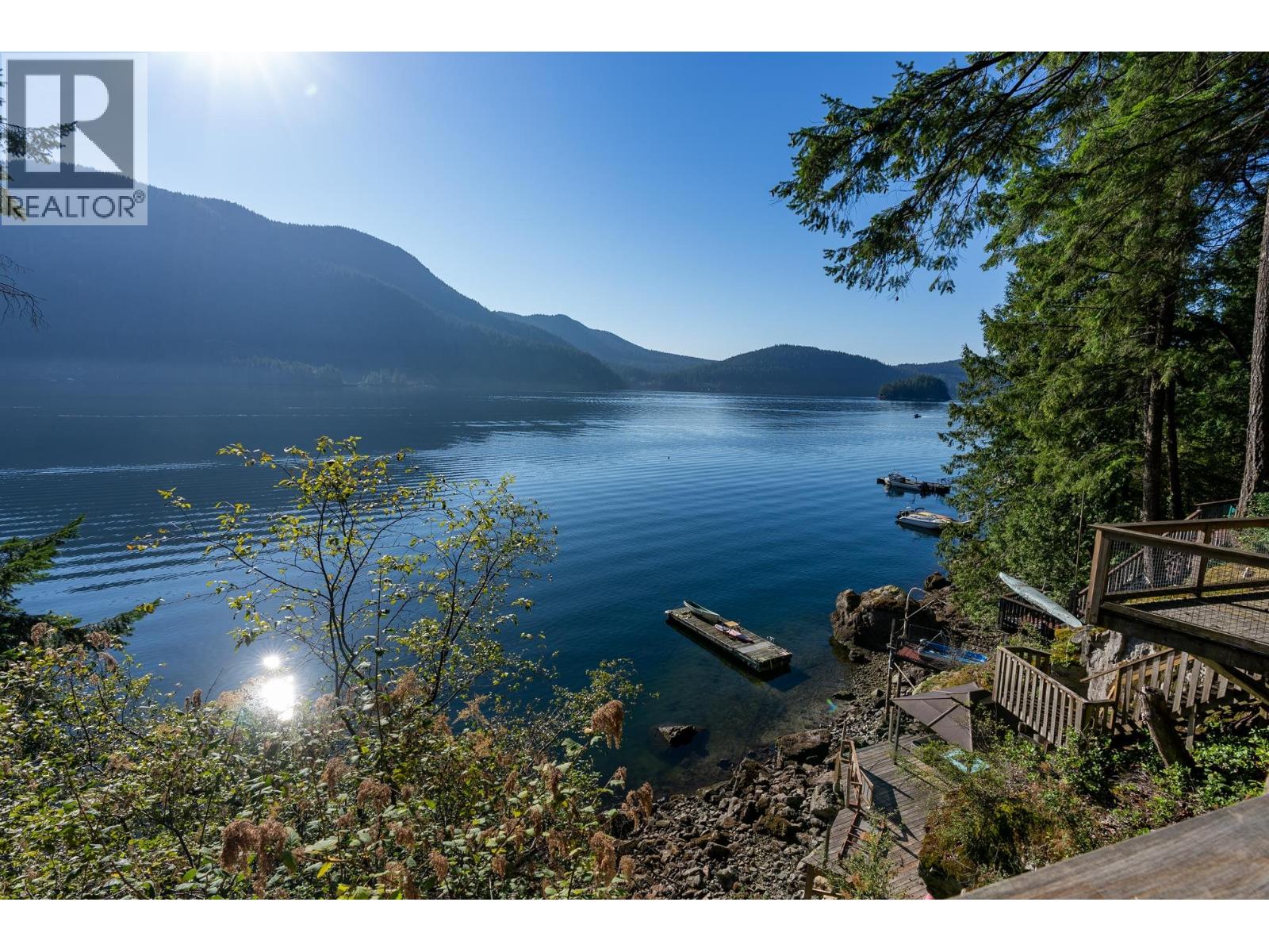 316 Sasamat Lane, North Vancouver, British Columbia  V7G 2S4 - Photo 9 - R3125274