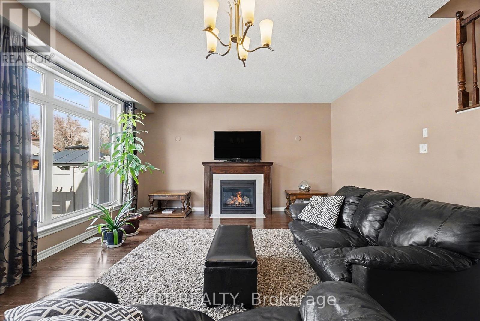 269 Gracewood Crescent, Ottawa, Ontario  K1T 0J1 - Photo 15 - X13042596