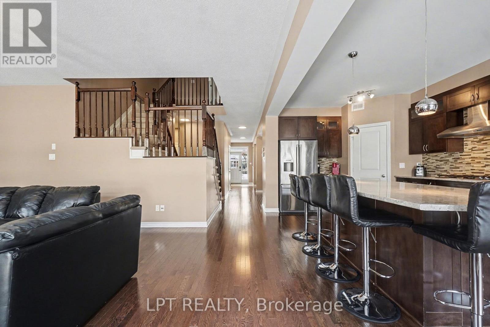 269 Gracewood Crescent, Ottawa, Ontario  K1T 0J1 - Photo 8 - X13042596