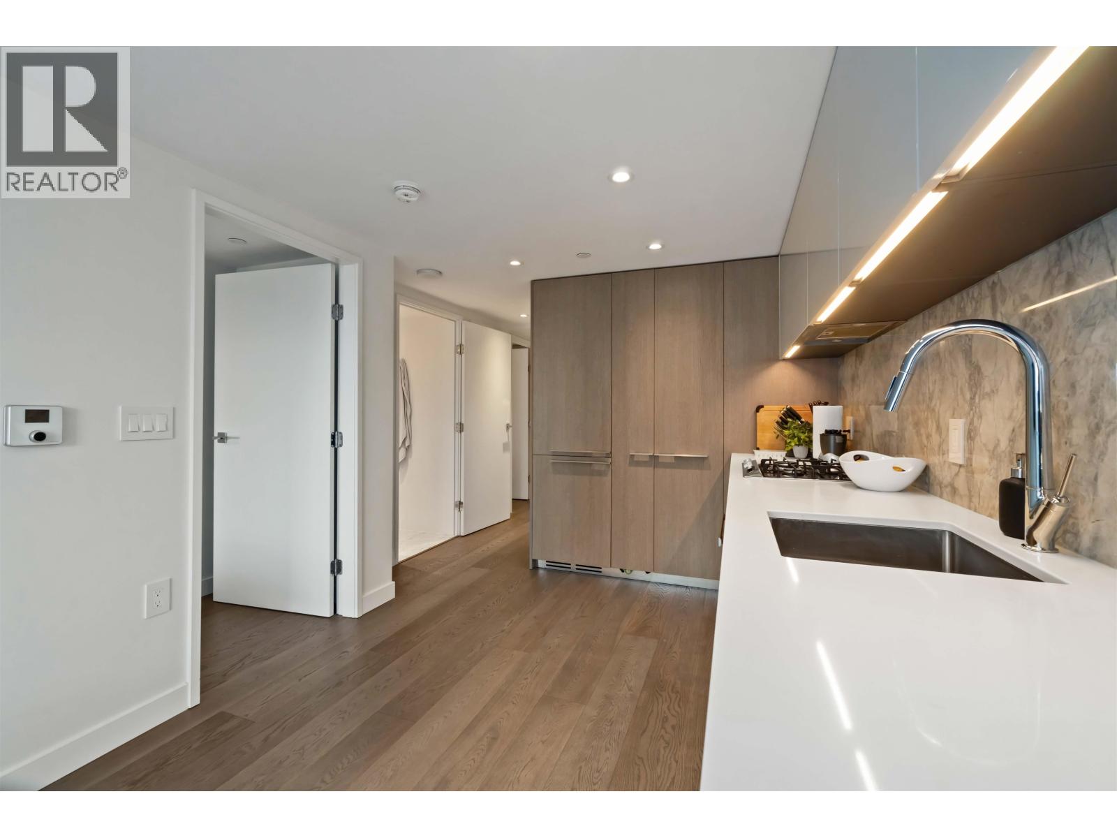 1305 1111 Richards Street, Vancouver, British Columbia  V6B 0S3 - Photo 13 - R3125265