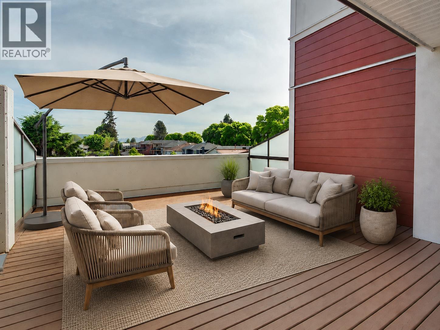 205 7908 Graham Avenue, Burnaby, British Columbia  V3N 1V9 - Photo 3 - R3125290