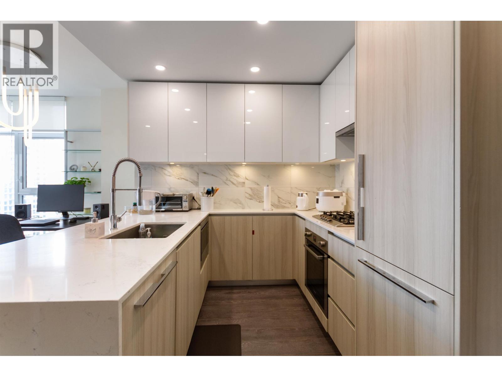 2408 5333 Goring Street, Burnaby, British Columbia  V5B 0B6 - Photo 10 - R3125294