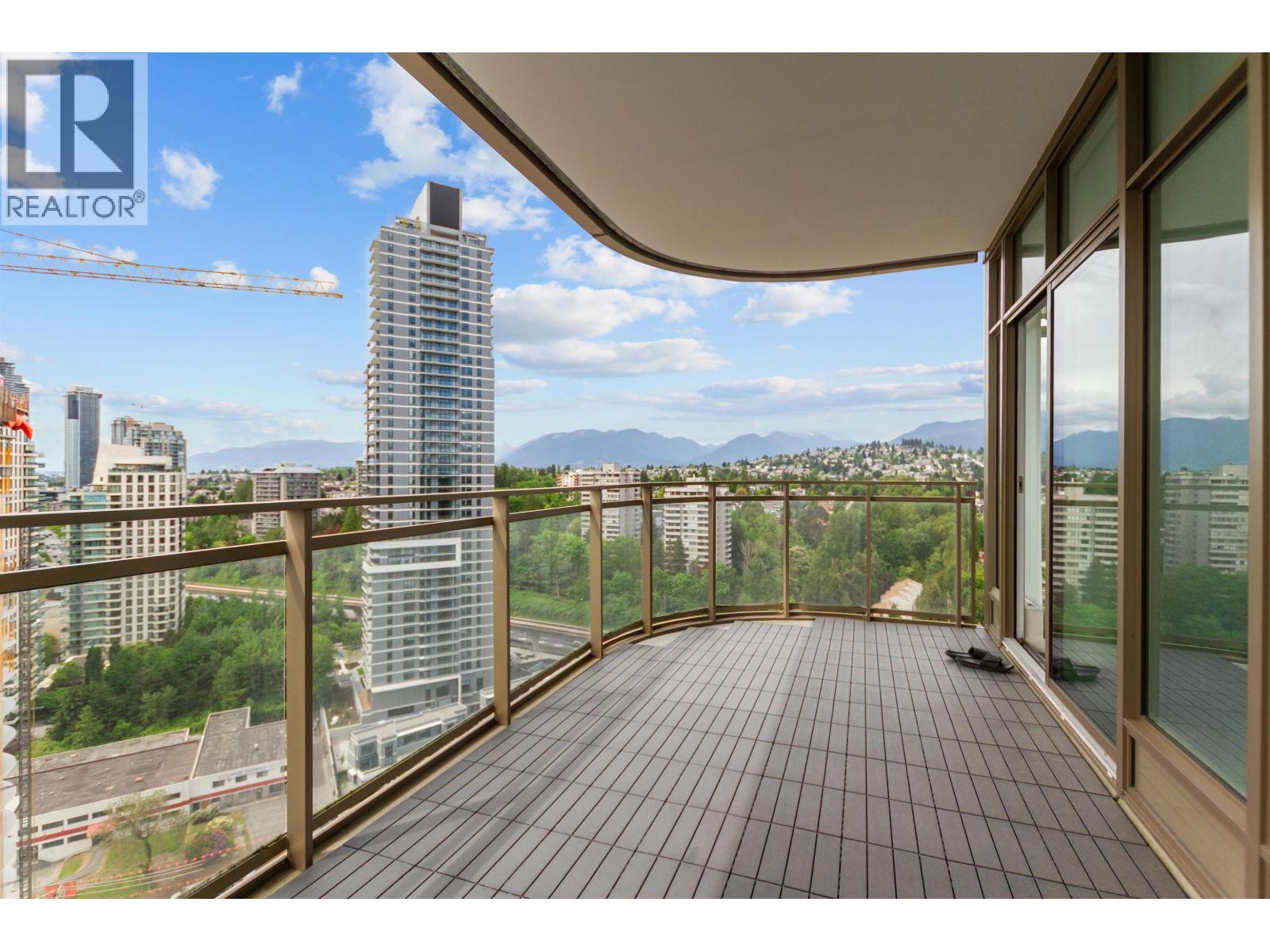 2408 5333 Goring Street, Burnaby, British Columbia  V5B 0B6 - Photo 4 - R3125294