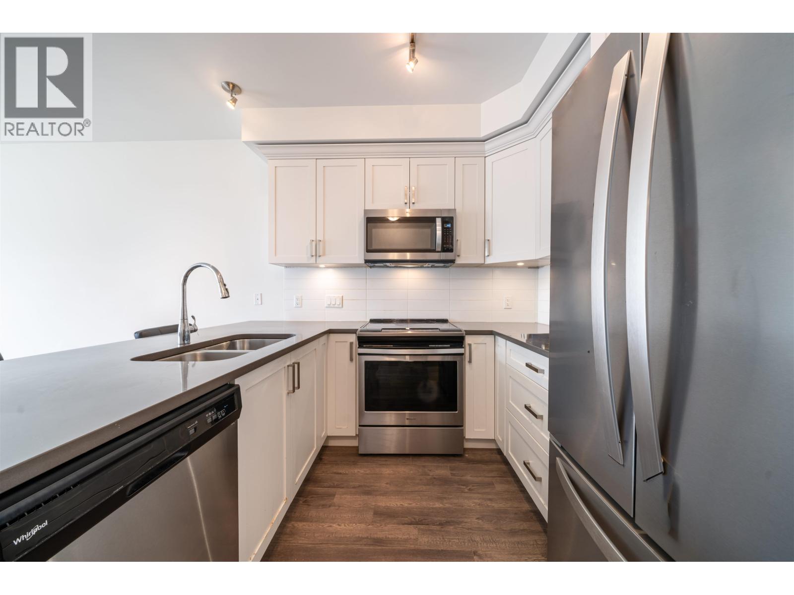 314 2436 Kelly Avenue, Port Coquitlam, British Columbia  V3C 1Y4 - Photo 3 - R3125298