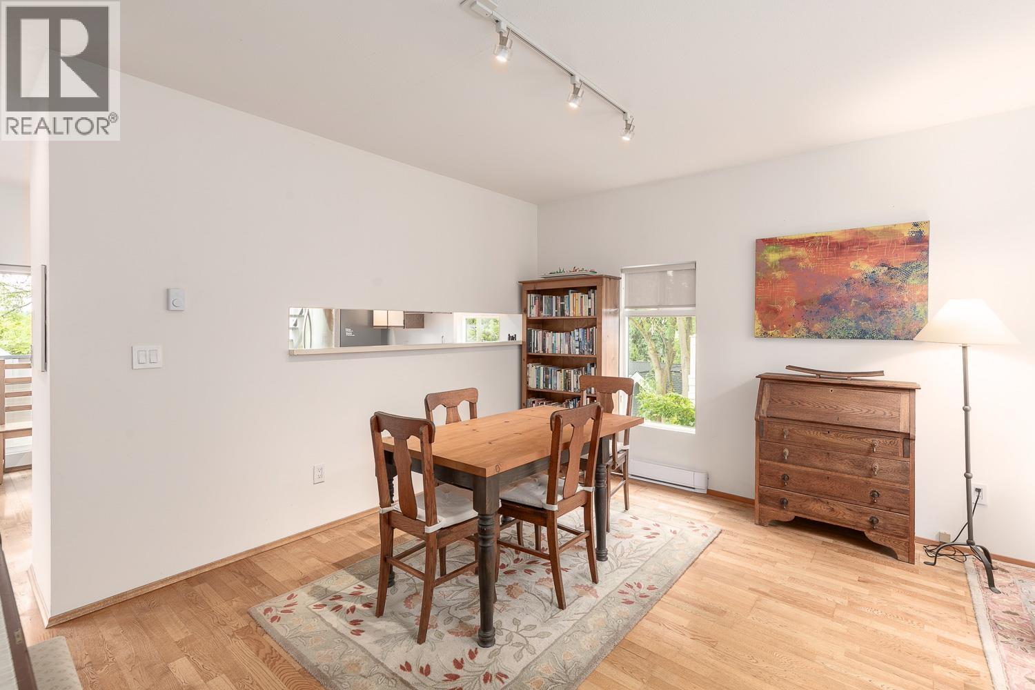 2546 W 2nd Avenue, Vancouver, British Columbia  V6K 1J8 - Photo 4 - R3125302