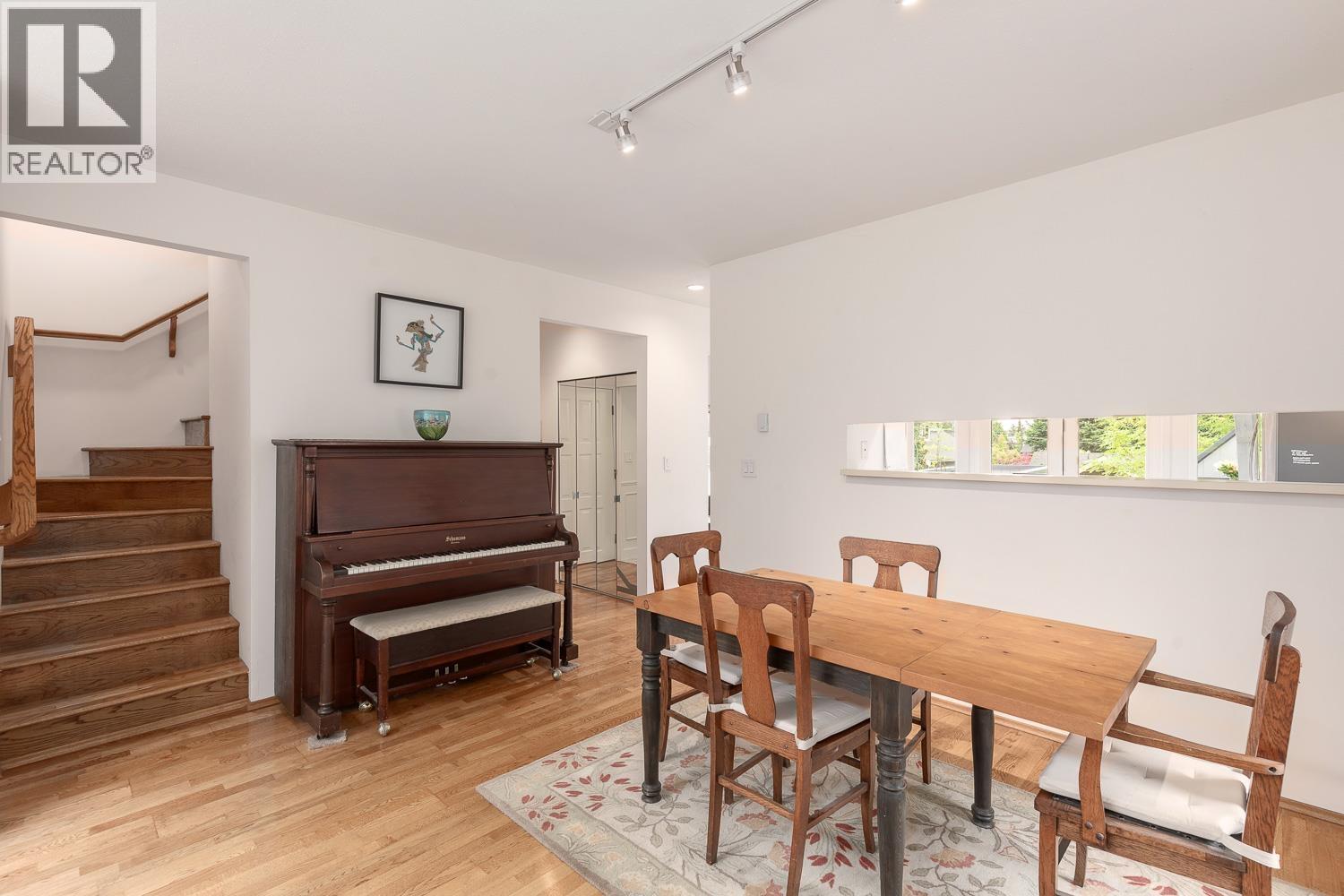 2546 W 2nd Avenue, Vancouver, British Columbia  V6K 1J8 - Photo 5 - R3125302