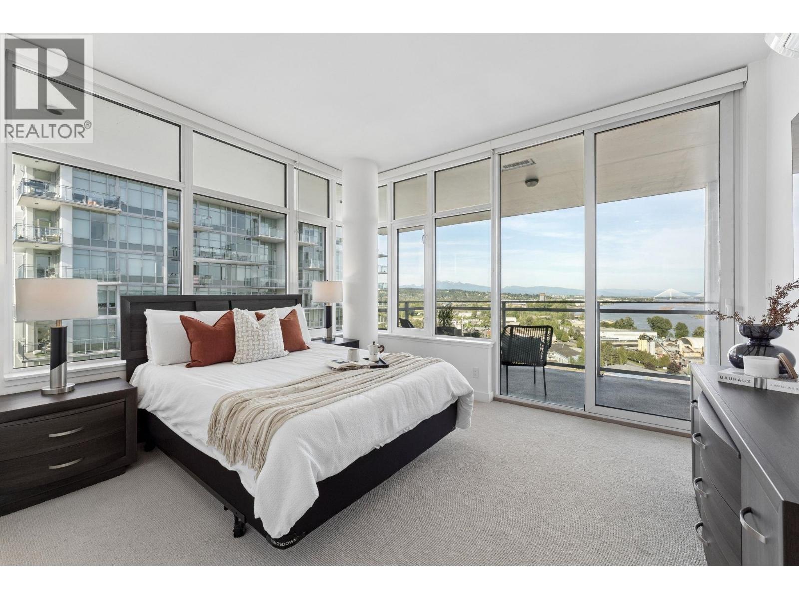 Ph2 200 Nelson's Crescent, New Westminster, British Columbia  V3L 0H9 - Photo 17 - R3125307