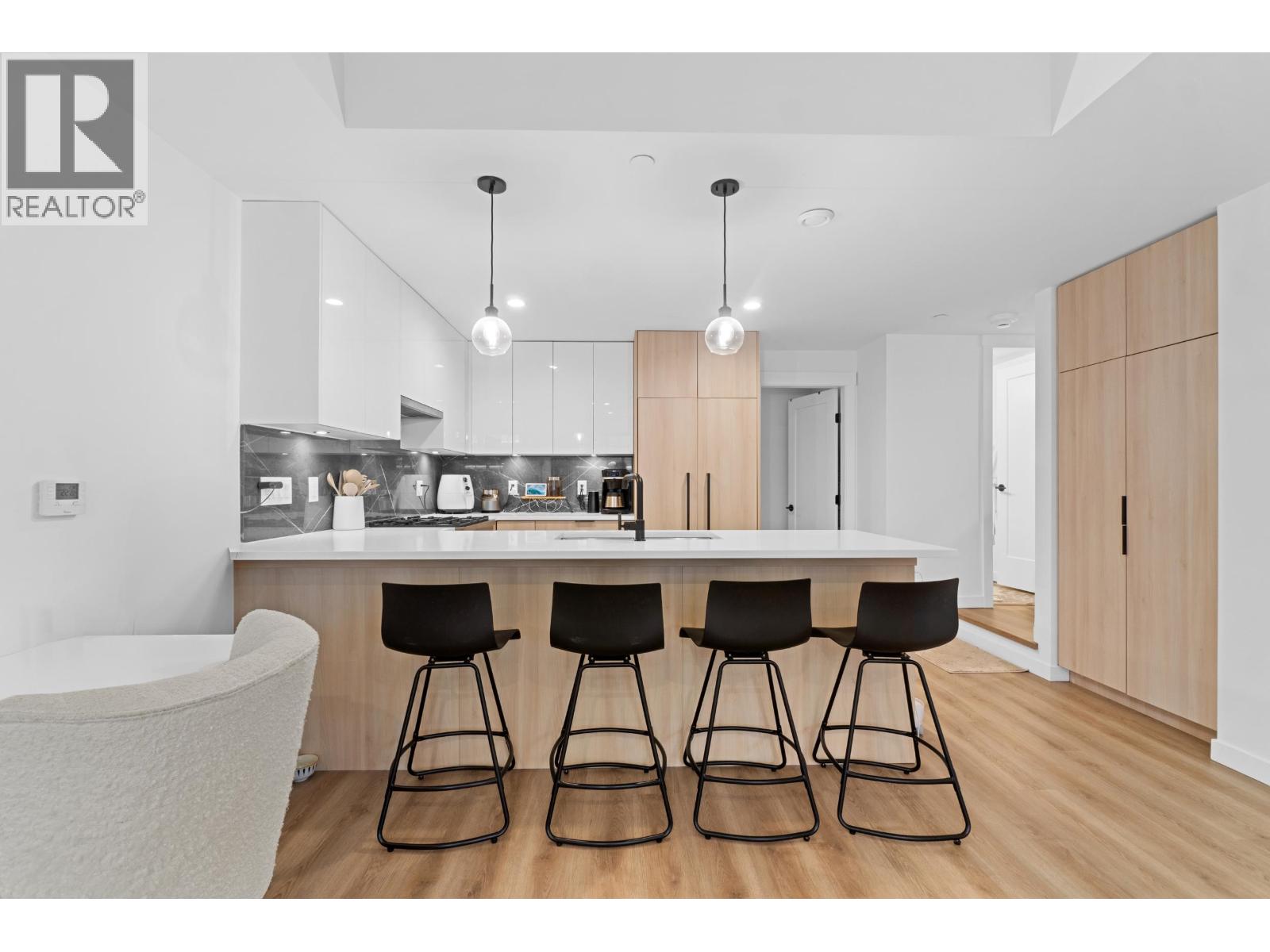 5 237 Ridgeway Avenue, North Vancouver, British Columbia  V7L 0H6 - Photo 18 - R3125334