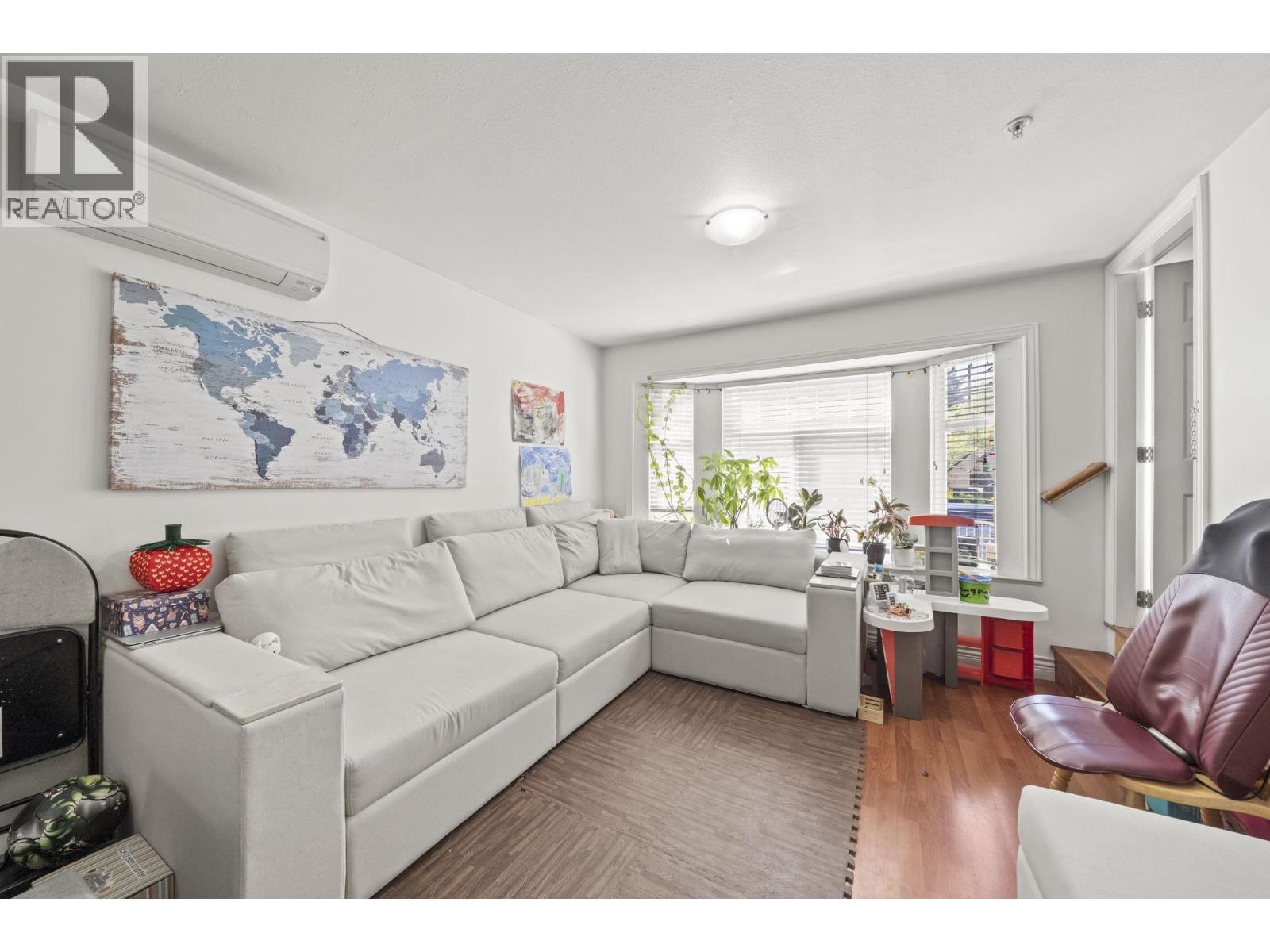 3541 Adanac Street, Vancouver, British Columbia  V5K 2P6 - Photo 11 - R3125293