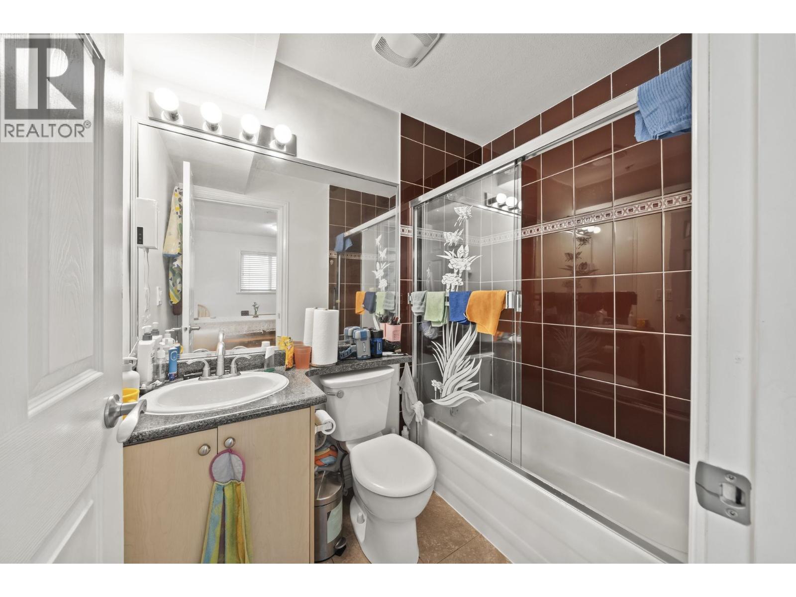 3541 Adanac Street, Vancouver, British Columbia  V5K 2P6 - Photo 8 - R3125293