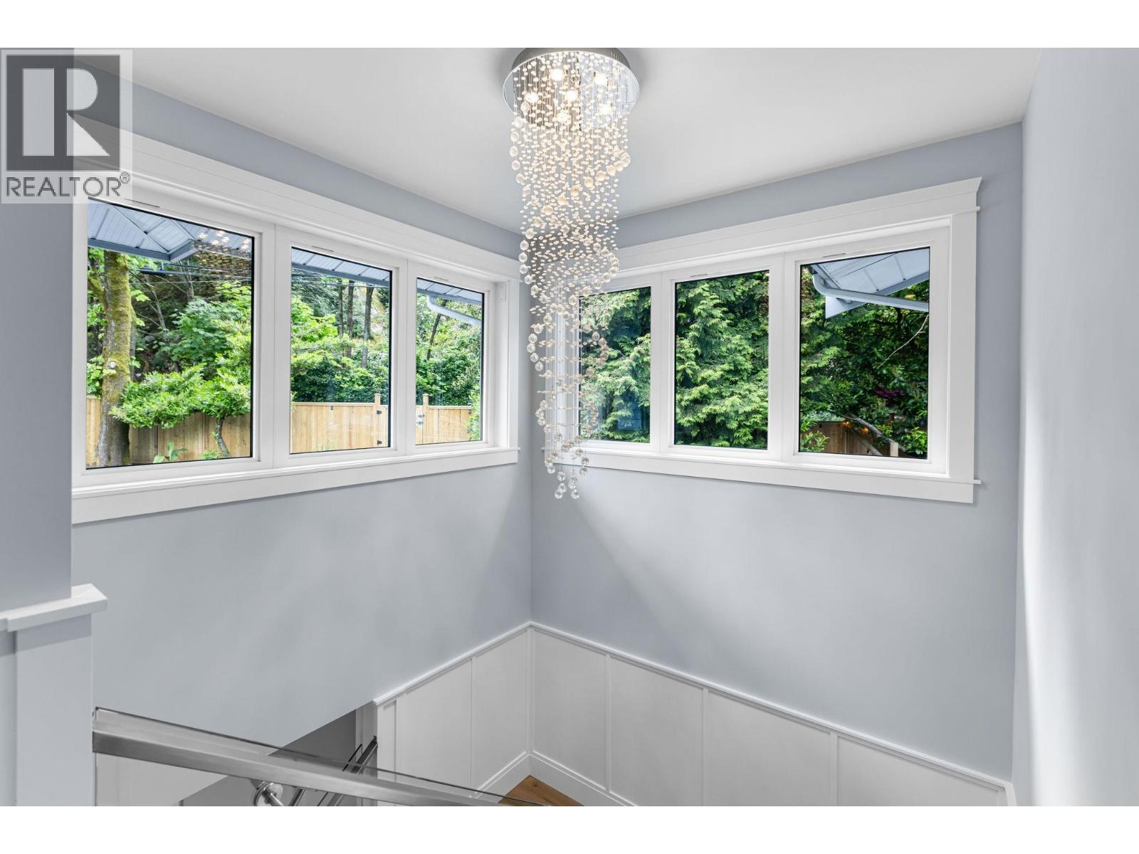 6560 Nelson Avenue, West Vancouver, British Columbia  V7W 2A9 - Photo 15 - R3125295