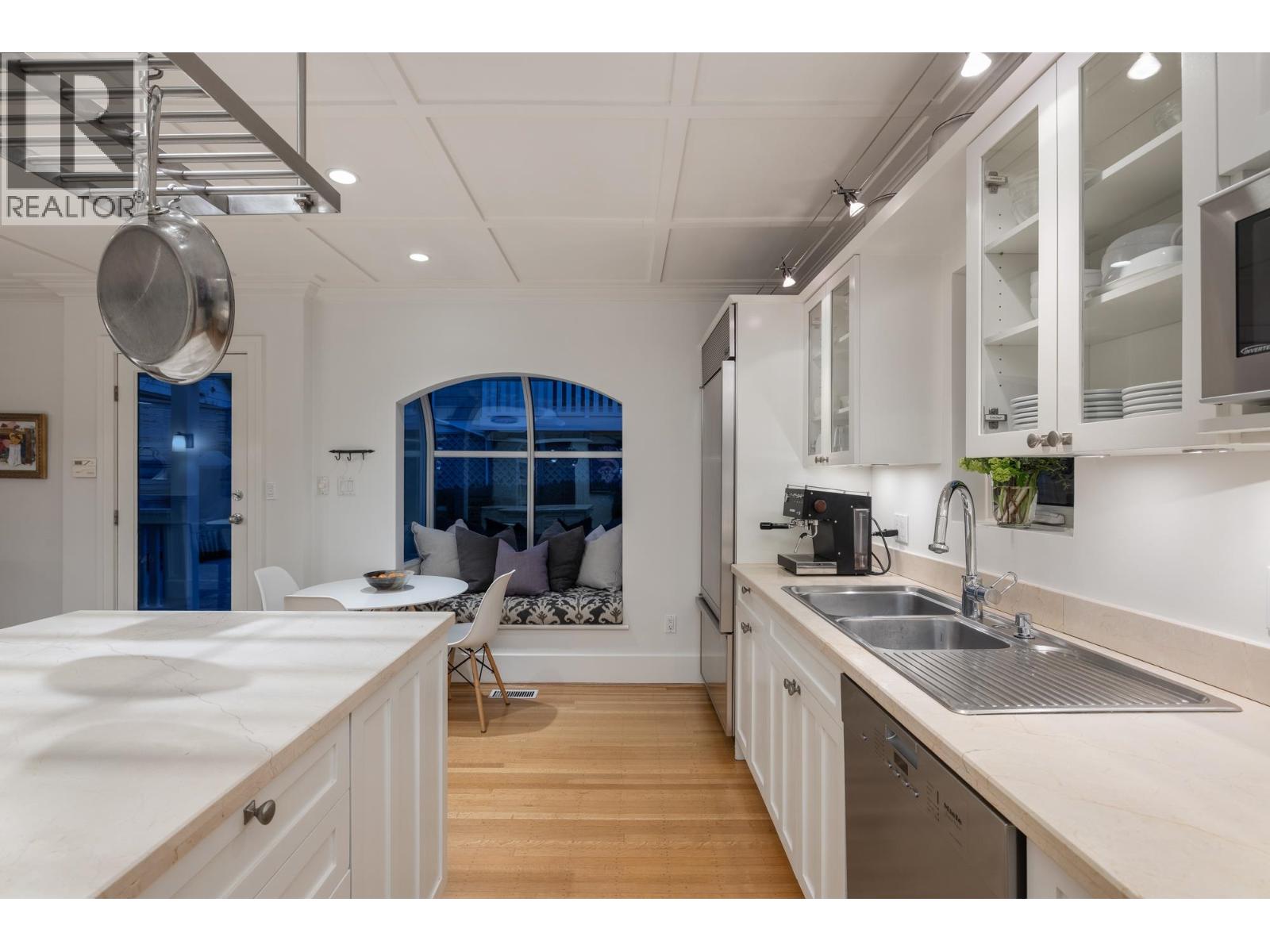 402 Brand Street, North Vancouver, British Columbia  V7N 1E9 - Photo 23 - R3125336