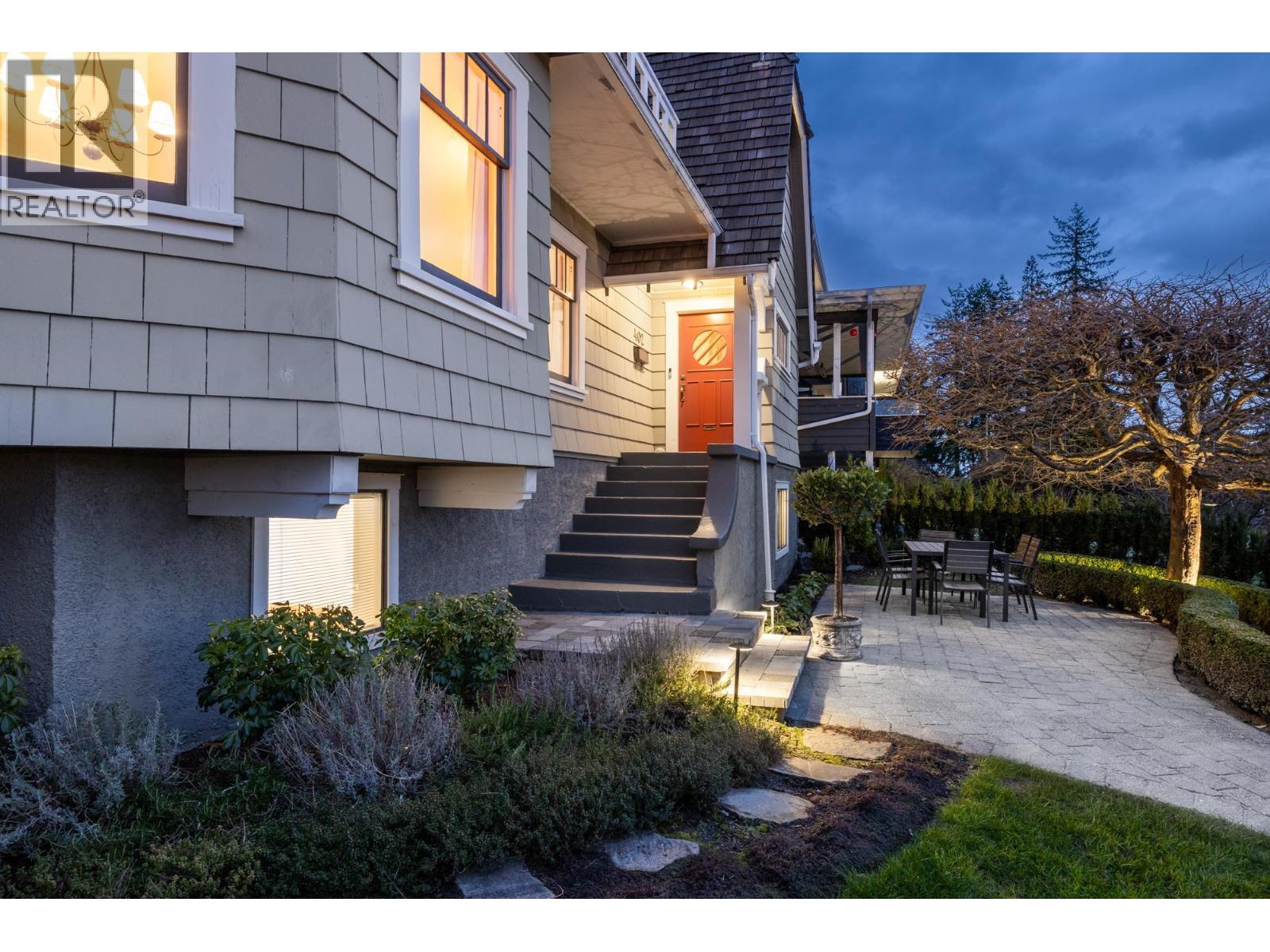 402 Brand Street, North Vancouver, British Columbia  V7N 1E9 - Photo 5 - R3125336