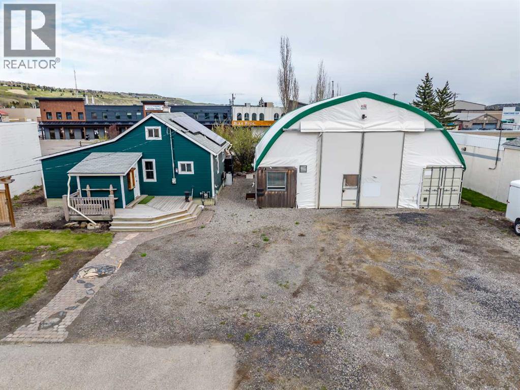 125b River Avenue, Cochrane, Alberta  T4C 2C2 - Photo 3 - A2312626