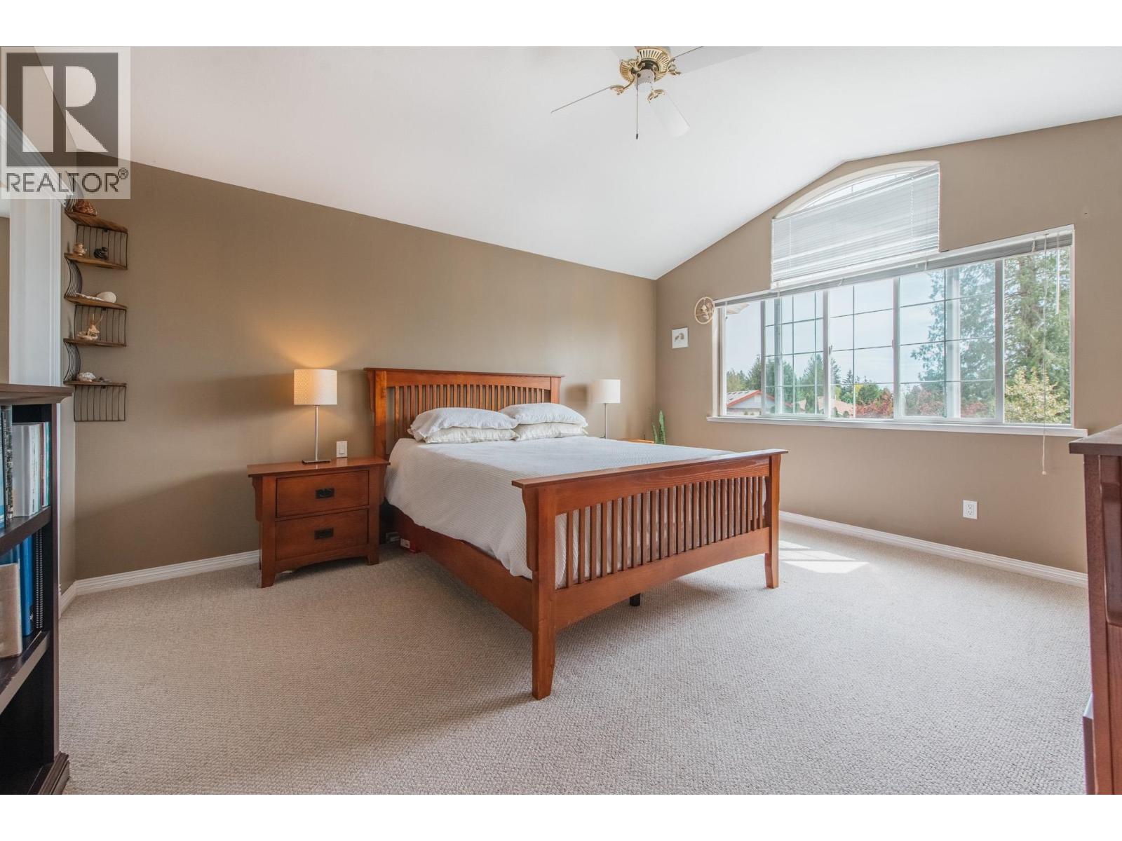 5656 Cook Place, Sechelt, British Columbia  V7Z 0M7 - Photo 14 - R3125355