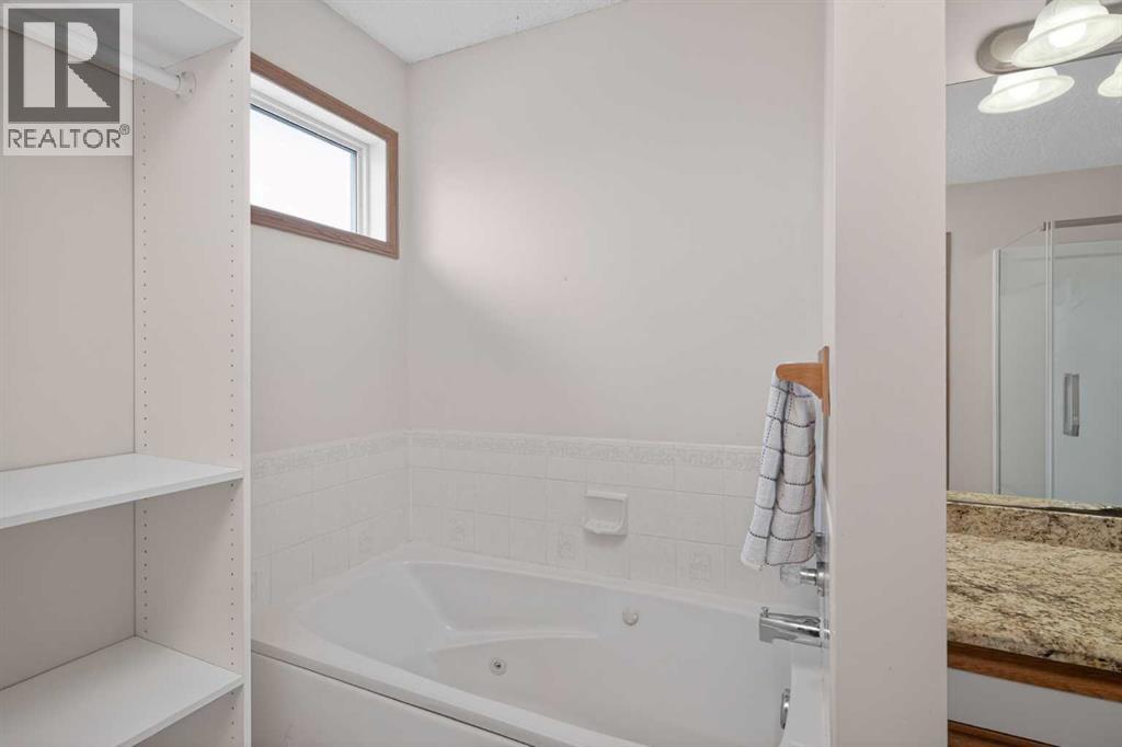 84 Shawbrooke Circle SW, Calgary, Alberta  T2Y 3A1 - Photo 28 - A2311357