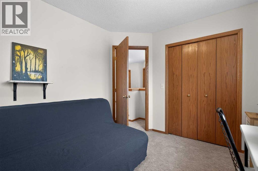 84 Shawbrooke Circle SW, Calgary, Alberta  T2Y 3A1 - Photo 32 - A2311357