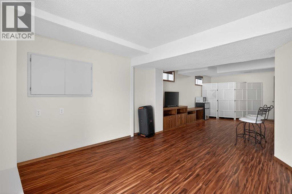 84 Shawbrooke Circle SW, Calgary, Alberta  T2Y 3A1 - Photo 35 - A2311357