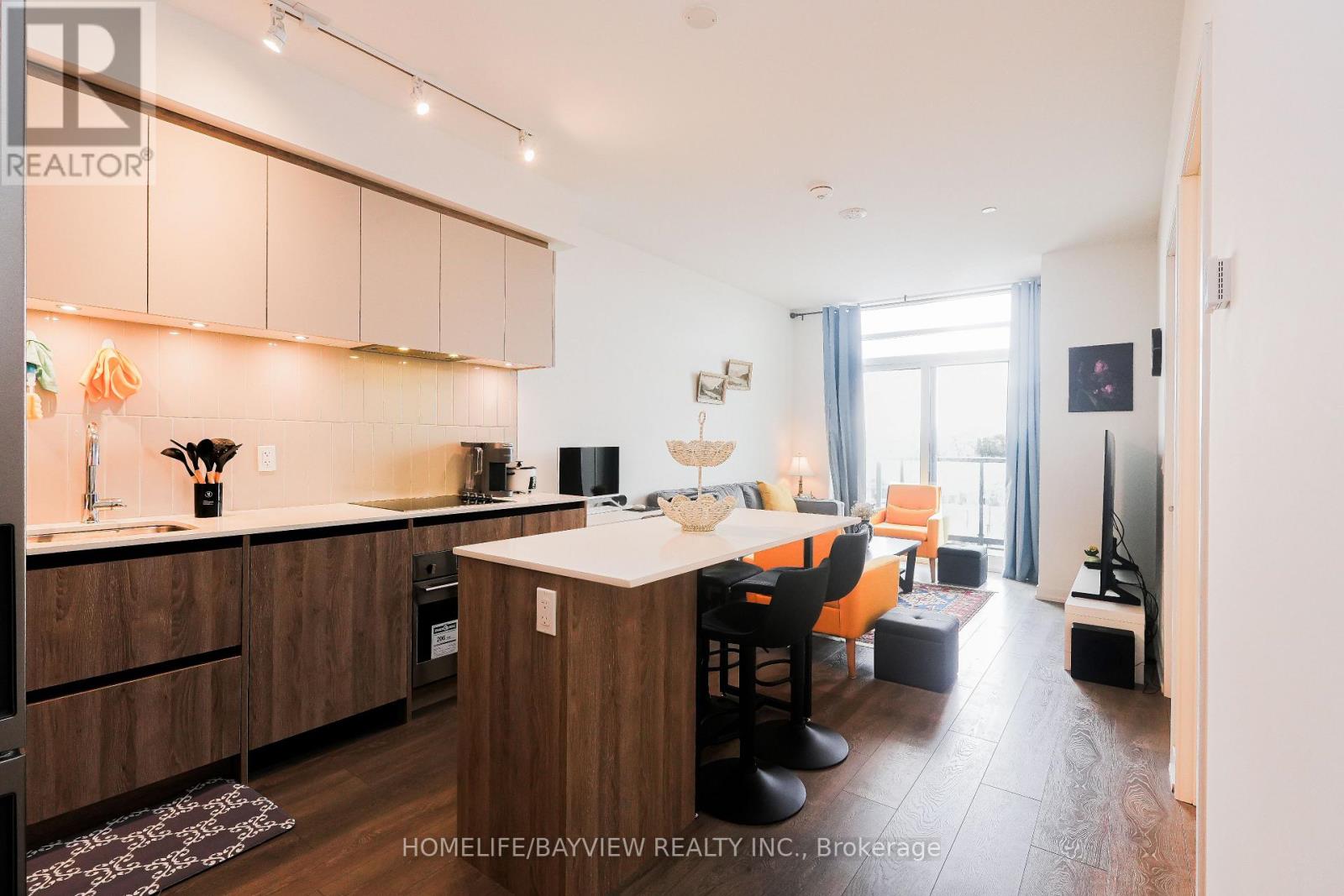 603 - 8 Beverley Glen Boulevard, Vaughan, Ontario  L4K 0L5 - Photo 6 - N13141516