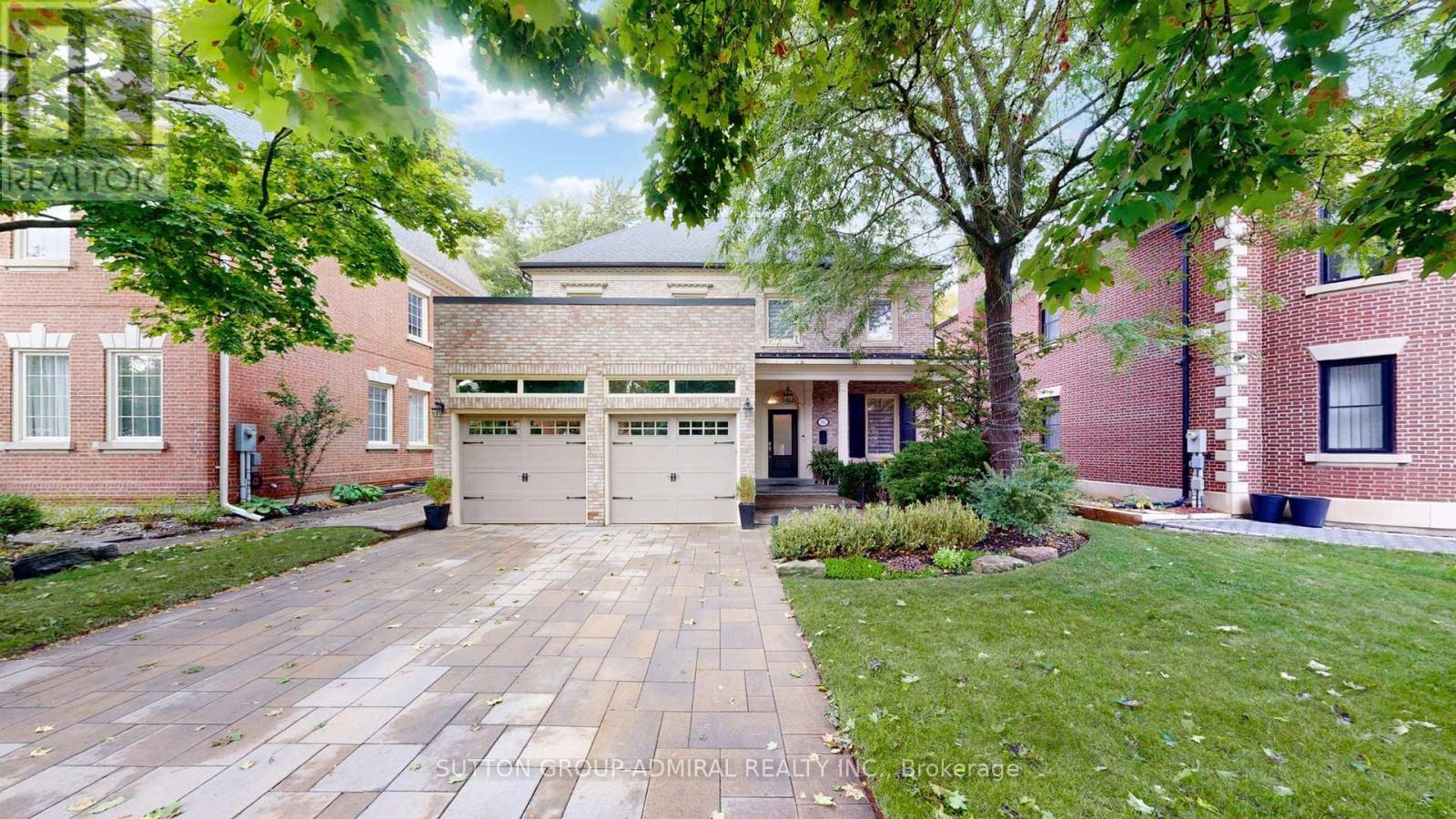 60 BAYNARDS LANE, Richmond Hill, Ontario