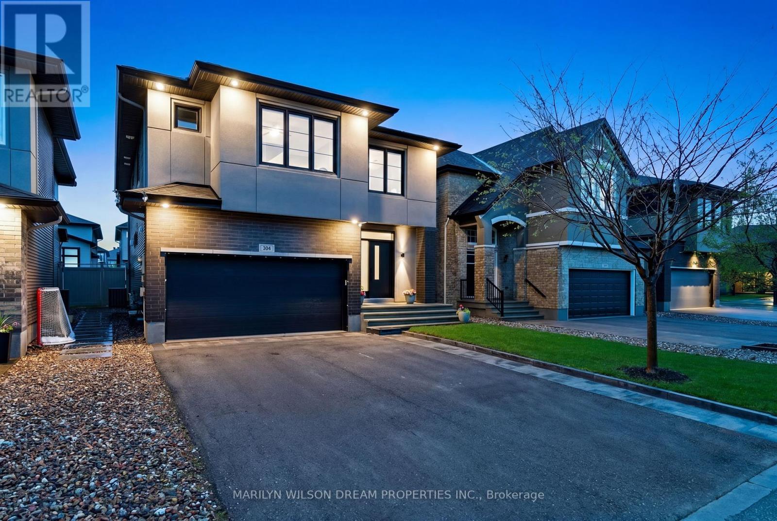 304 ANDALUSIAN CRESCENT, Ottawa, Ontario