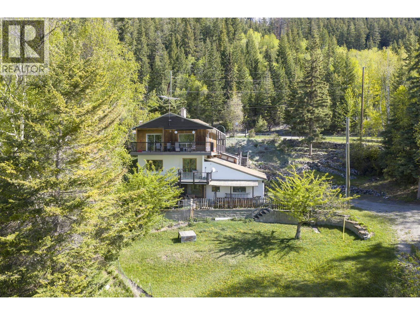 5661 STONES BAY ROAD, Fort St. James, British Columbia