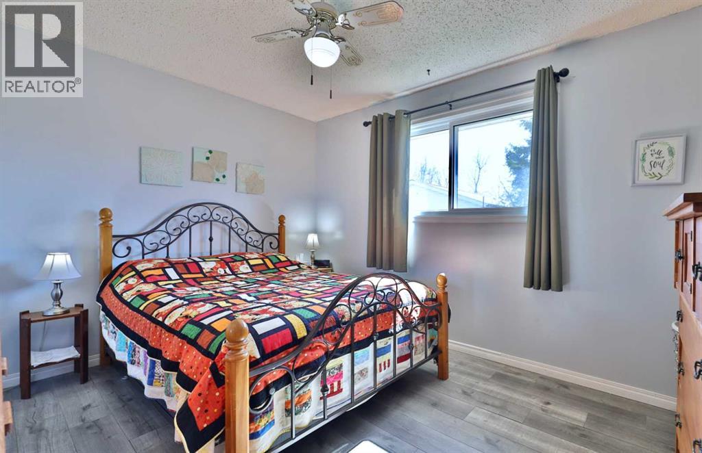 3305 Erickson Drive, Camrose, Alberta  T4V 3X1 - Photo 14 - A2311573