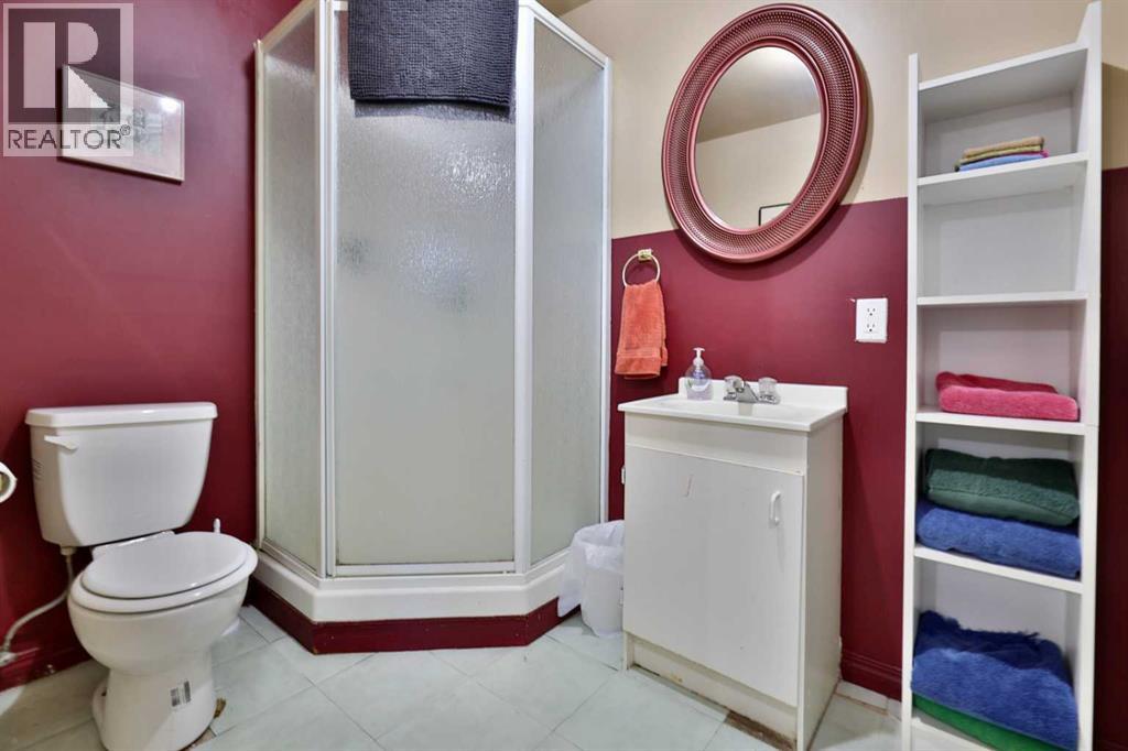 3305 Erickson Drive, Camrose, Alberta  T4V 3X1 - Photo 22 - A2311573
