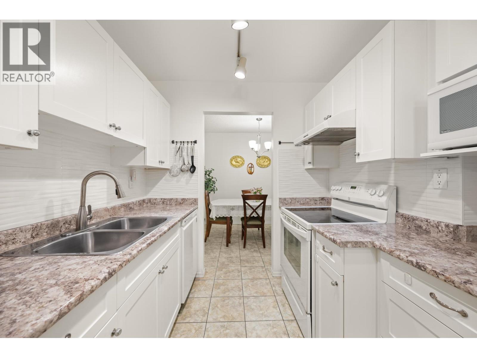 203 8840 No. 1 Road, Richmond, British Columbia  V7C 4C1 - Photo 4 - R3125191